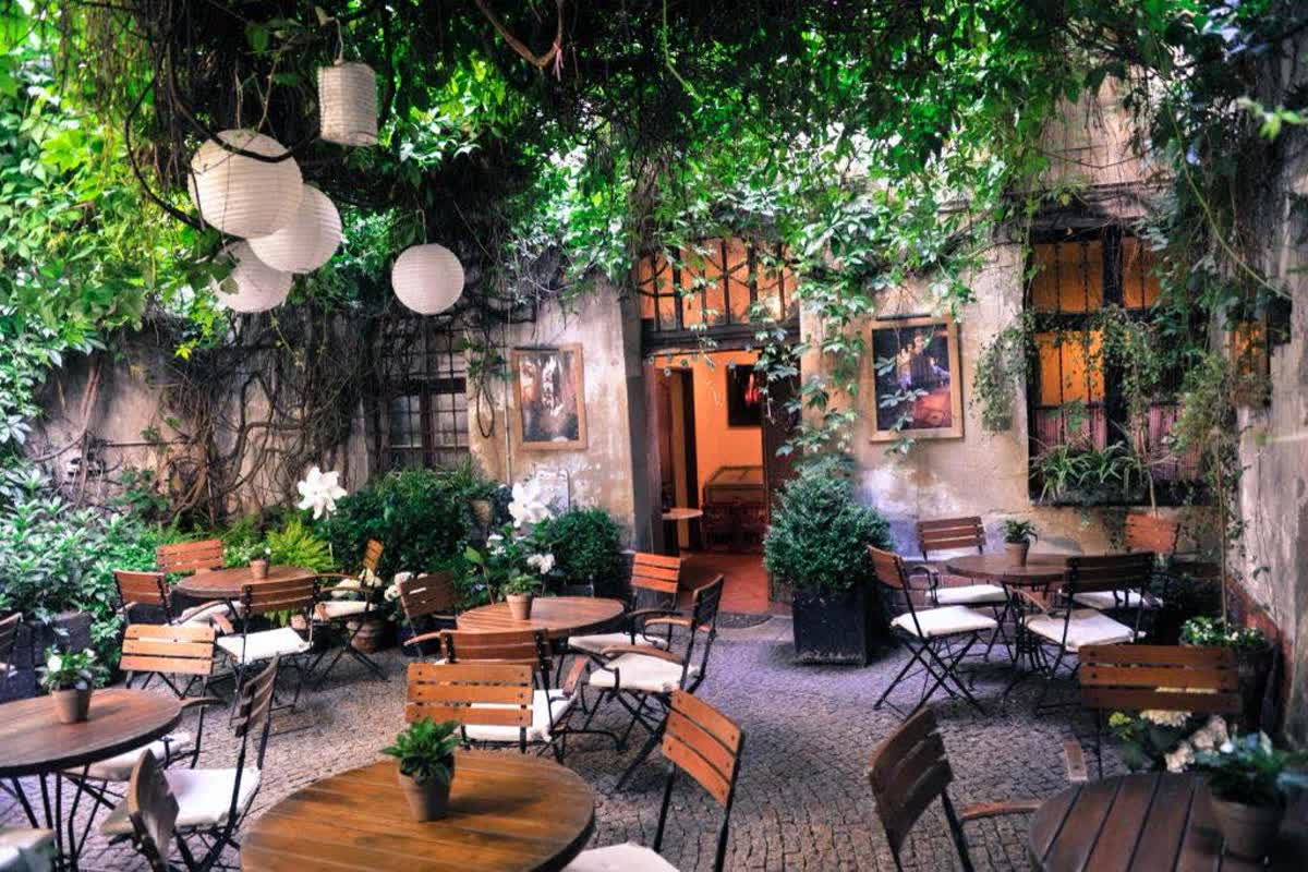 Garden courtyard